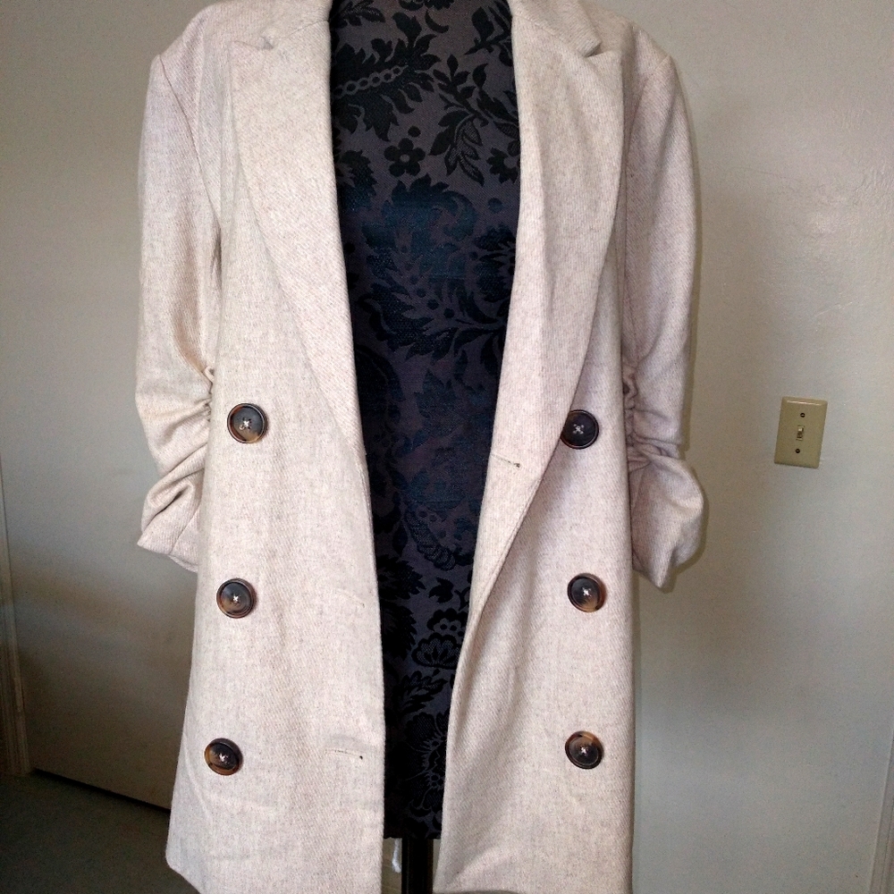 Line + Dot Coat